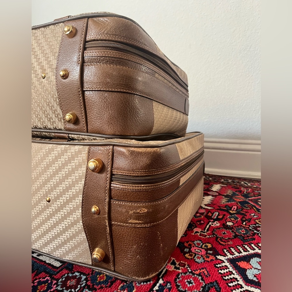 Vintage 1970’s Gucci Gg Monogram Suitcase Travel Luggages, Set of 2 - Picture 8 of 16